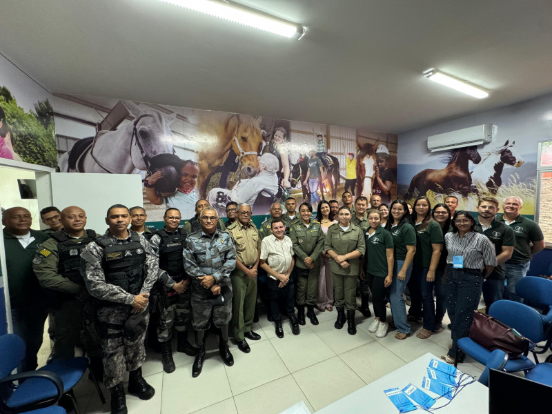 Seid e PM-PI iniciam capacitação dos profissionais que vão atuar na Equoterapia de Floriano