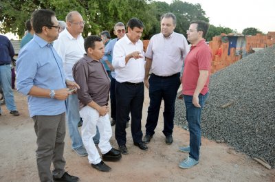 Governador visita obra do Centro Especializado em Reabilitação de Parnaíba Daniely Dias