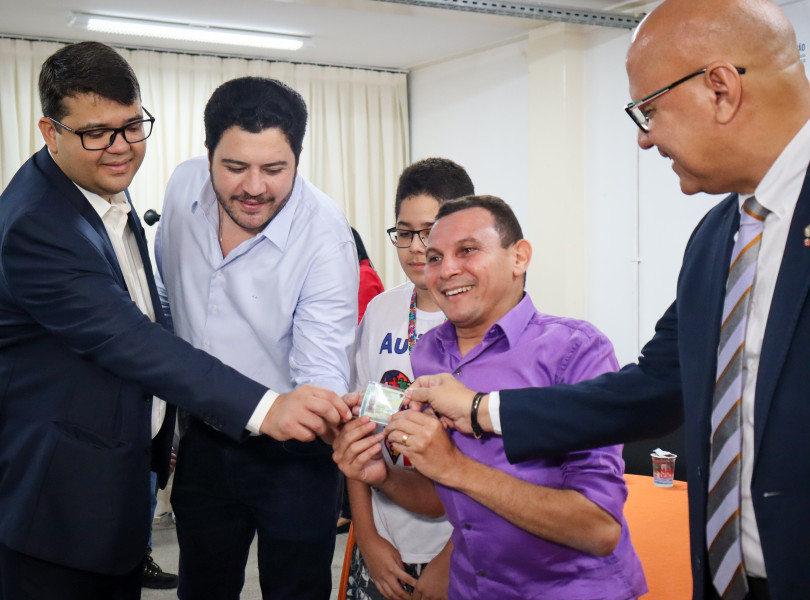 Seid inaugura posto de emissão do novo RG para pessoas com deficiência