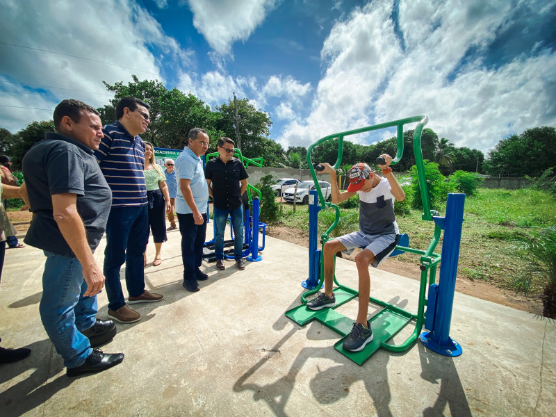 Povoado Nova Olinda, Zona Rural de Teresina, é beneficiado com academia acessível