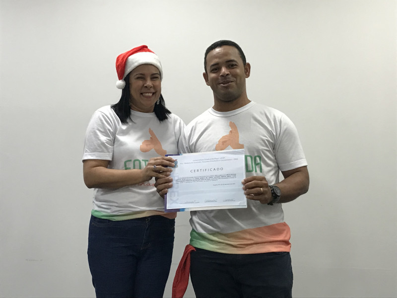 Primeira etapa do curso Entenda Minhas Mãos capacitou 46 servidores estaduais em Libras