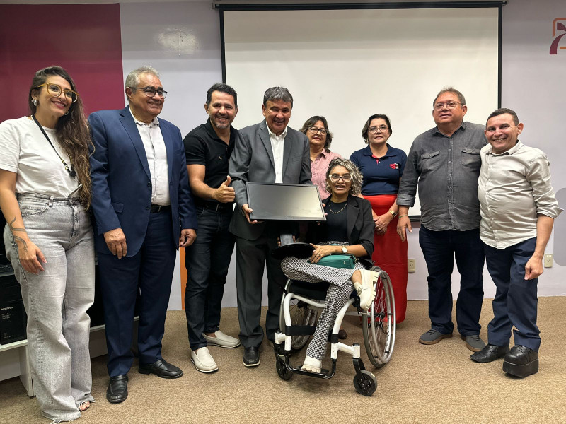 Seid e Banco do Nordeste entregam computadores para entidades