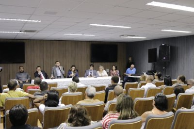 Seid e Seduc assinam termo de cessão de professores para as Apaes