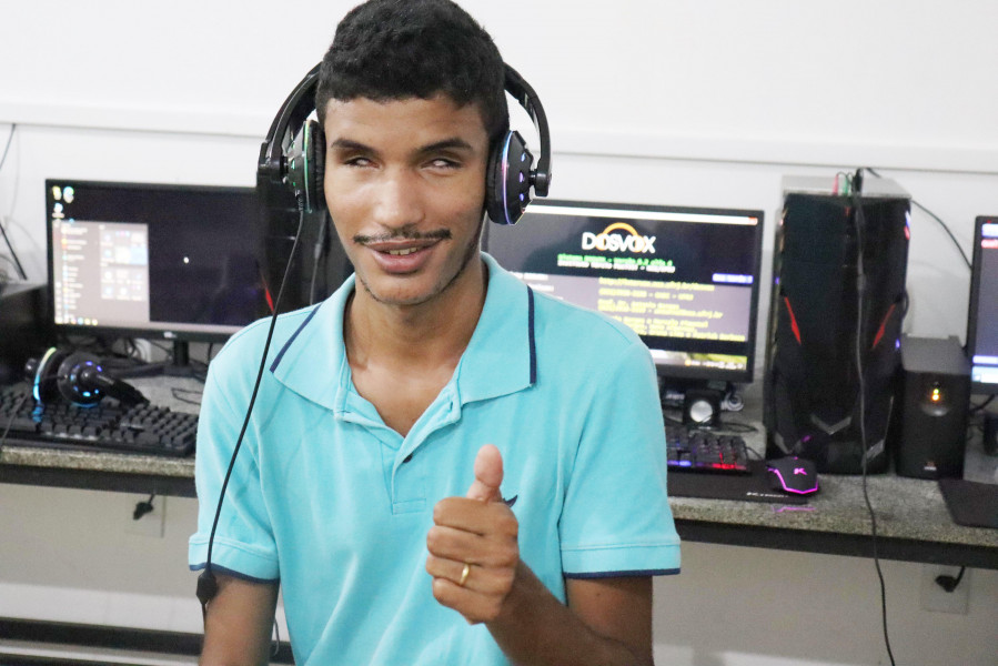 Alunos com deficiência concluem Curso de Formação Inicial e Continuada na área de Informática