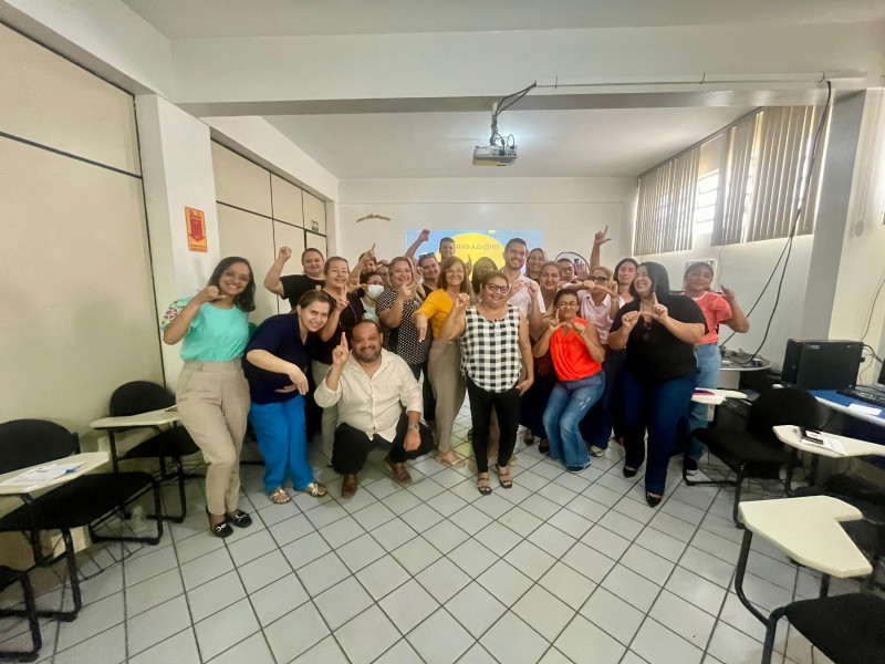 Projeto Entenda Minhas Mãos inicia aulas de nova turma